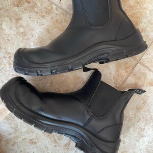Sz10 steel toe CSA approved work boots leather blundstone style pull on